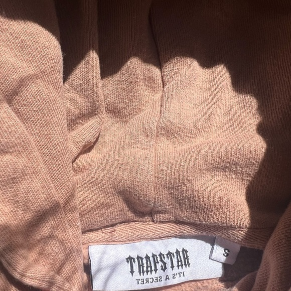 Trapstar Hoodie - Picture 2 of 3